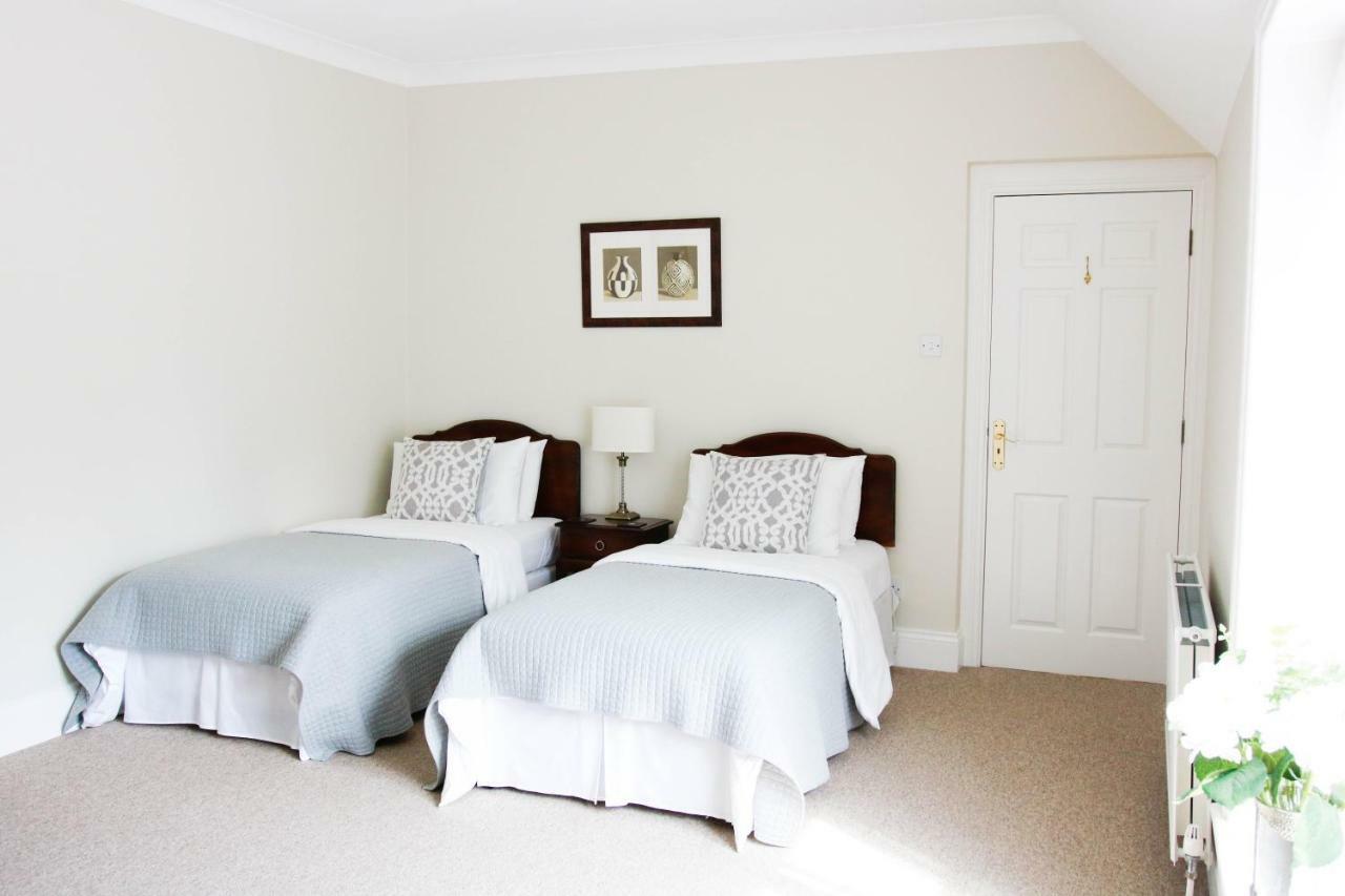 Little Manor Bed & Breakfast Челтнъм Екстериор снимка