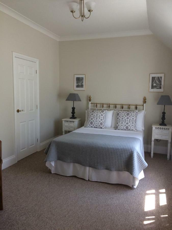 Little Manor Bed & Breakfast Челтнъм Екстериор снимка